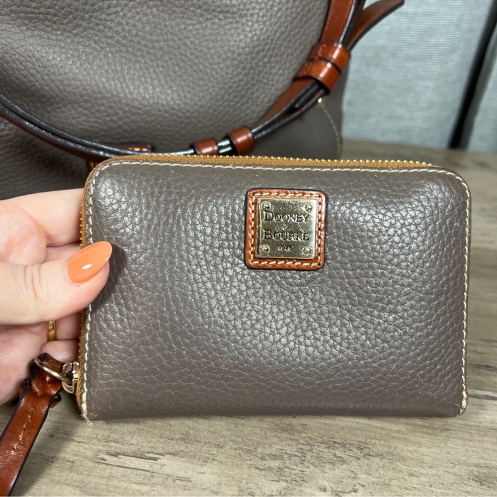 Dooney & Bourke Pebbled Taupe Leather Zip Wallet with Brown Trim